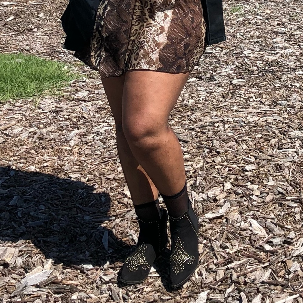 Stud Booties - Picture 5 of 5